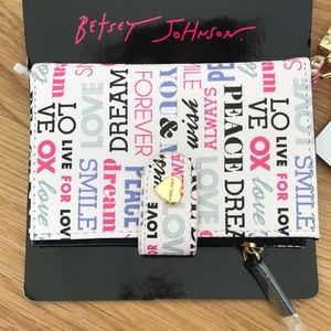 💜 Betsey Johnson wallet card case